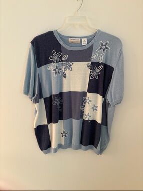 Light Blue & Navy Floral Block Knit Tee